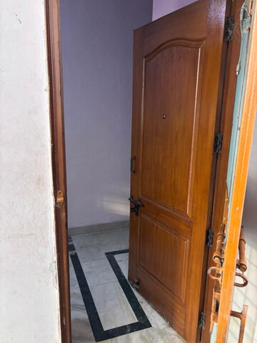 Furnished Amenities in 2.5 BHK Villa at RWA Apartments Sector 70, Sector 70 – for Rent