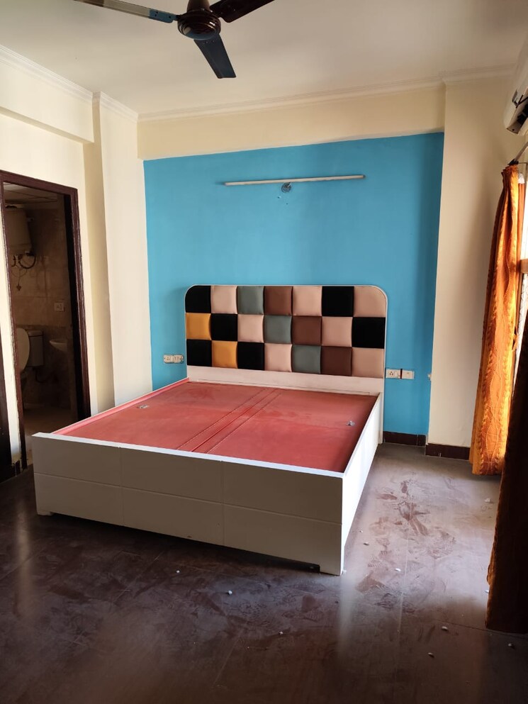 Bedroom, futec-gateway 2.5 Bedroom 1265 Sq.Ft. Apartment In Sector 75 Noida 8291735