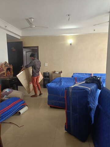 Bedroom in 3 BHK Apartment at Amrapali Silicon City, Sector 76 – for Rent