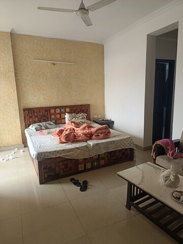 Bedroom in 3 BHK Apartment at Amrapali Silicon City, Sector 76 – for Rent