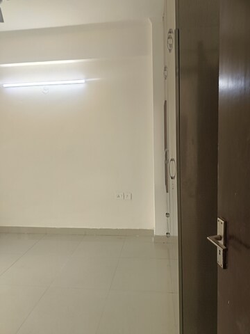 Room in 2 BHK Apartment at Aims Golf City, Sector 75 – for Rent