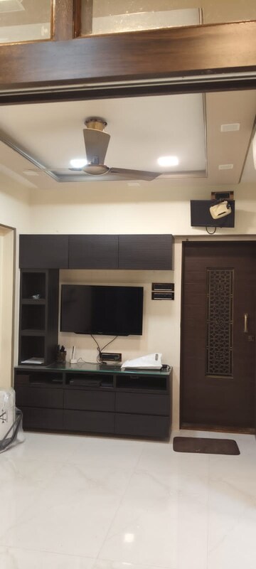 Furnished Amenities in 1 RK Apartment at Siddhi Prabha CHS, Prabhadevi – for Rent