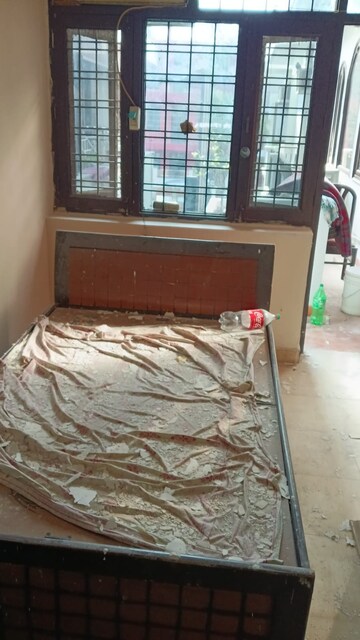 Bedroom in 1 RK Villa at RWA Apartments Sector 50, Sector 50 – for Rent