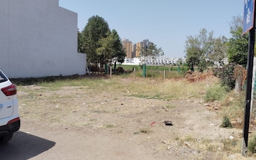 Plot For Sale in Kalawad Road