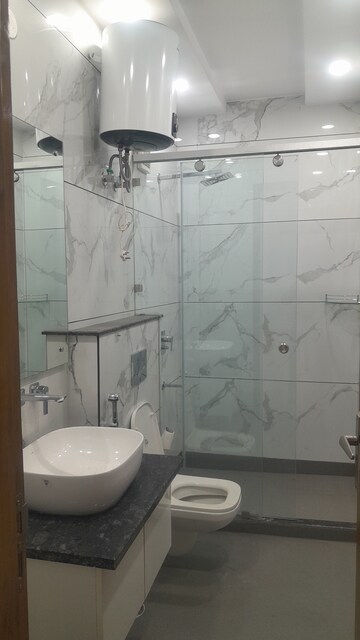 Bathroom in 3 BHK Builder Floor at Eros Rosewood City, Sector 49 – for Rent