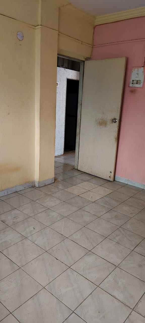 2 BHK Apartment For Sale in Gokul Village CHS