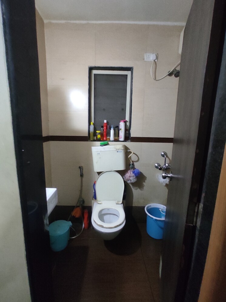 Bathroom, amar-shanti-nagar-chs 2 Bedroom 750 Sq.Ft. Apartment In Mira Road Thane 8291915