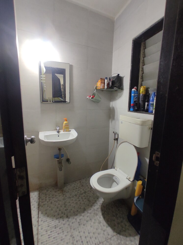 Bathroom, amar-shanti-nagar-chs 2 Bedroom 750 Sq.Ft. Apartment In Mira Road Thane 8291915