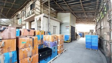  Warehouse – Exterior View View at Kandivali West - for Rent