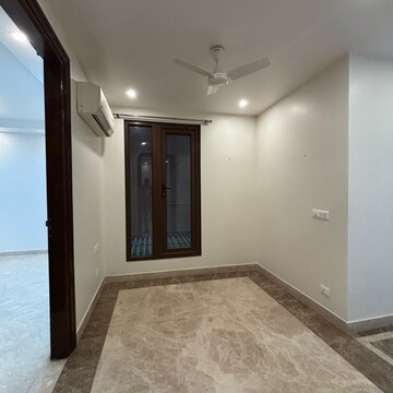 Room in 3 BHK Independent House at Uday Park – for Rent