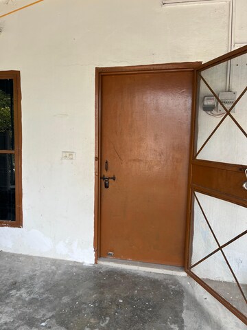Room in 2 BHK Builder Floor at Sahastradhara Road – for Rent