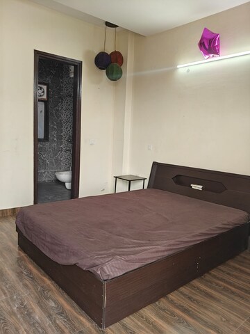 Bedroom in 1 RK Builder Floor at Ansal Sushant Apartments, Sushant Lok I – for Rent