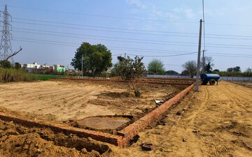 Plot For Sale in Rohta Road