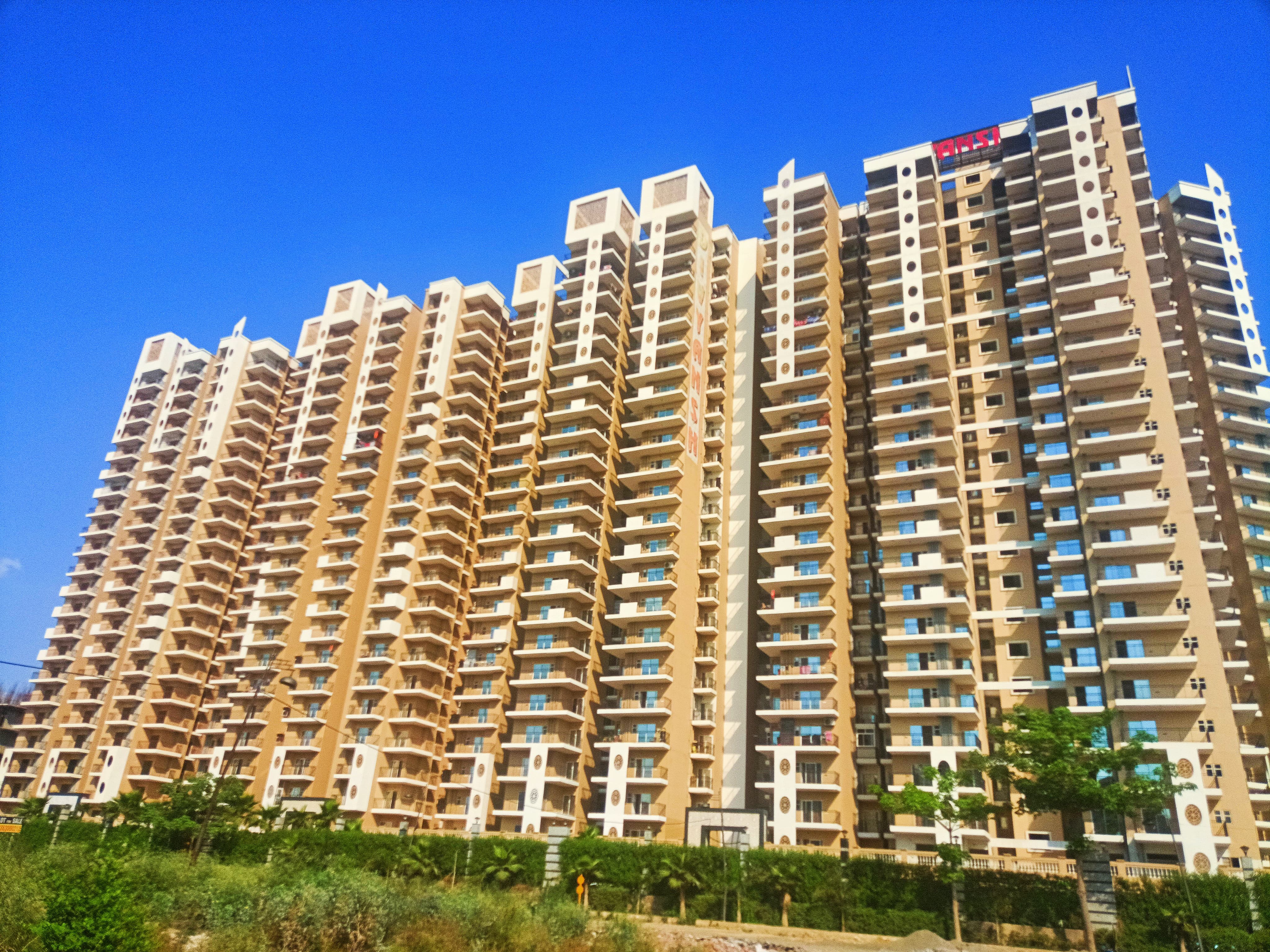 2.5 BHK + Study Room 1375 Sq.Ft. Apartment in Divyansh Onyx