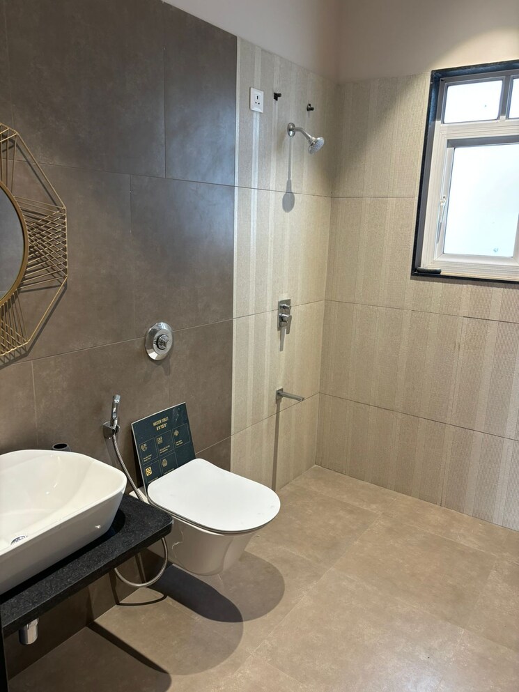 Bathroom, menlo-joywoods 2 Bedroom 828 Sq.Ft. Apartment In Bavdhan Pune 8292145