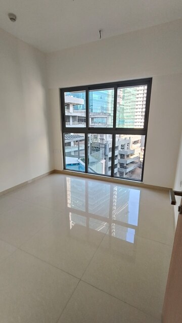2 BHK Apartment For Rent in Lodha Vista, Lower Parel