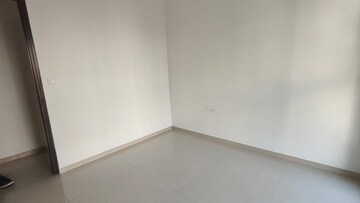 Room in 2 BHK Apartment at Lodha Vista, Lower Parel – for Rent