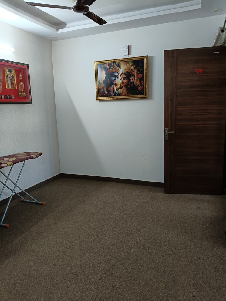 Room, guru-nanak-enclave 3 Bedroom 1000 Sq.Ft. Builder Floor In Dhakoli Village Zirakpur 8292227