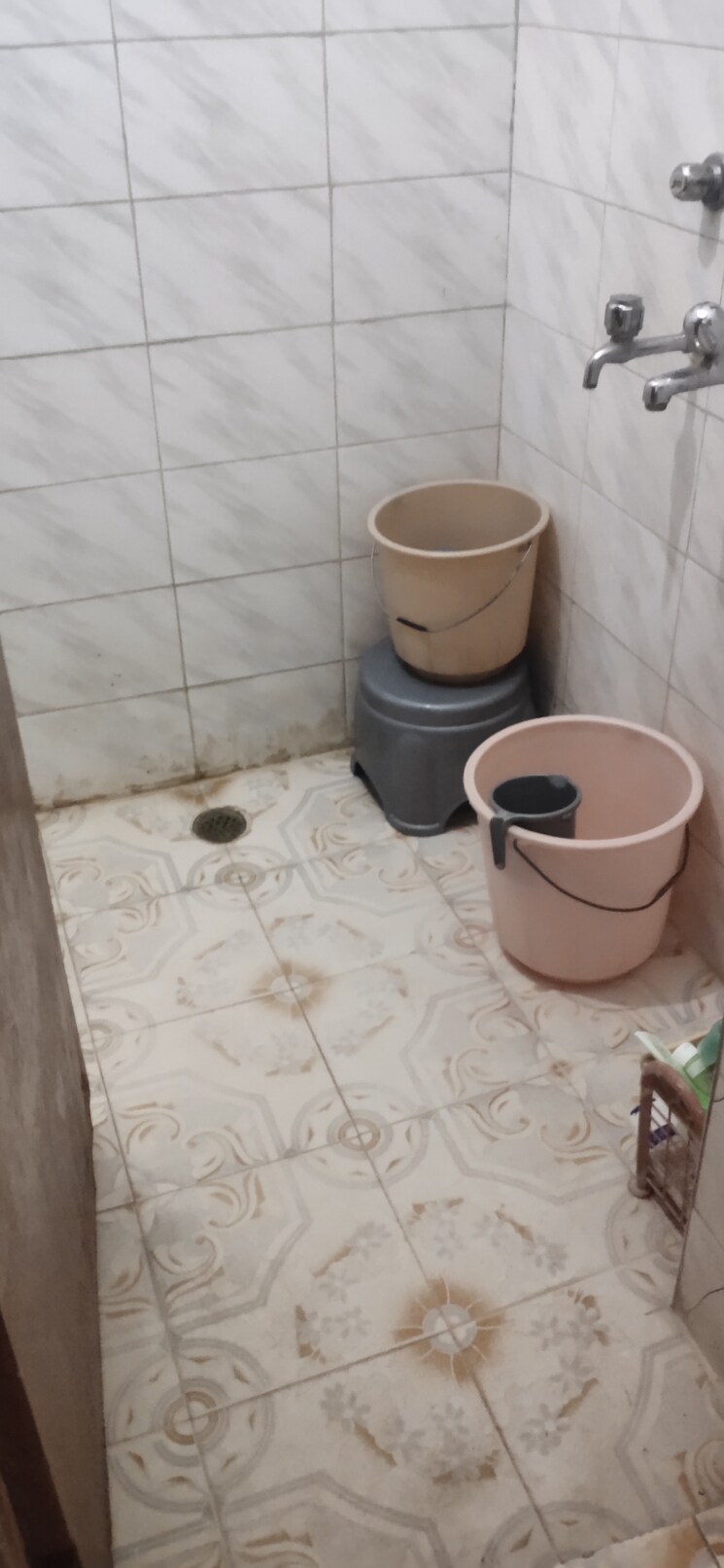 Bathroom, dayal bagh 3 Bedroom 200 Sq.Yd. Independent House In Dayal Bagh Agra 8292317