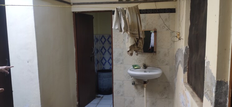 Bathroom, dayal bagh 3 Bedroom 200 Sq.Yd. Independent House In Dayal Bagh Agra 8292317