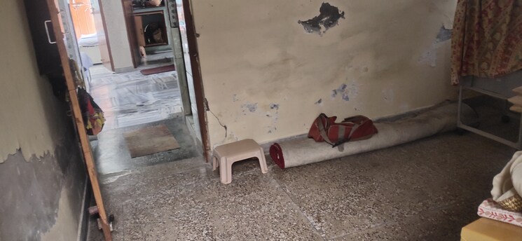  Parking, dayal bagh 3 Bedroom 200 Sq.Yd. Independent House In Dayal Bagh Agra 8292317