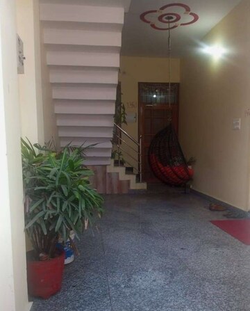 Parking in 2 BHK Independent House at Aliganj – for Rent