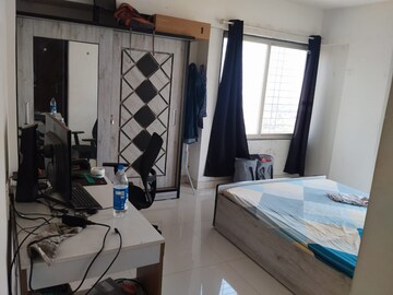 Master Bedroom in 3 BHK Apartment at Shubh Casa Feliz, Magarpatta City – for Rent