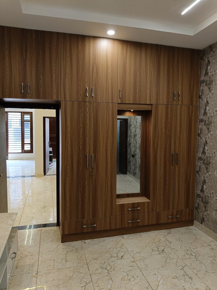 Room, dhakoli village 3 Bedroom 1650 Sq.Ft. Independent House In Dhakoli Village Zirakpur 8292487