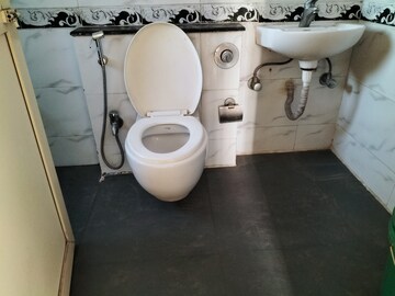 Bathroom in 1 BHK Apartment at K Raheja Raheja Residency, Malad East – for Rent