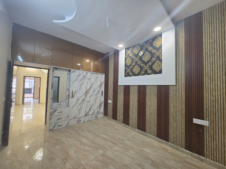 Room, sector 20 3 Bedroom 1560 Sq.Ft. Apartment In Sector 20 Panchkula 8292508