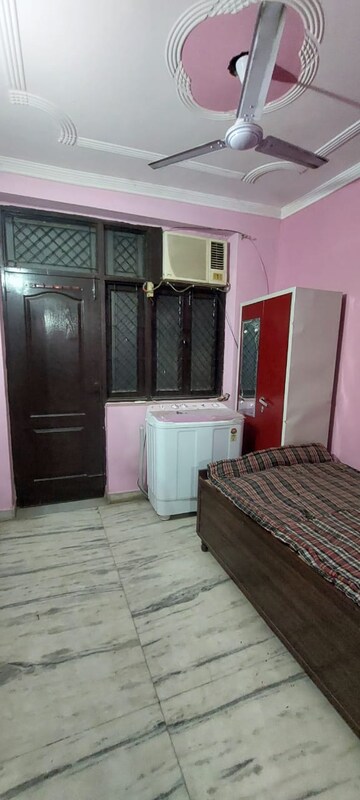 2 BHK Builder Floor For Rent in Govindpuri