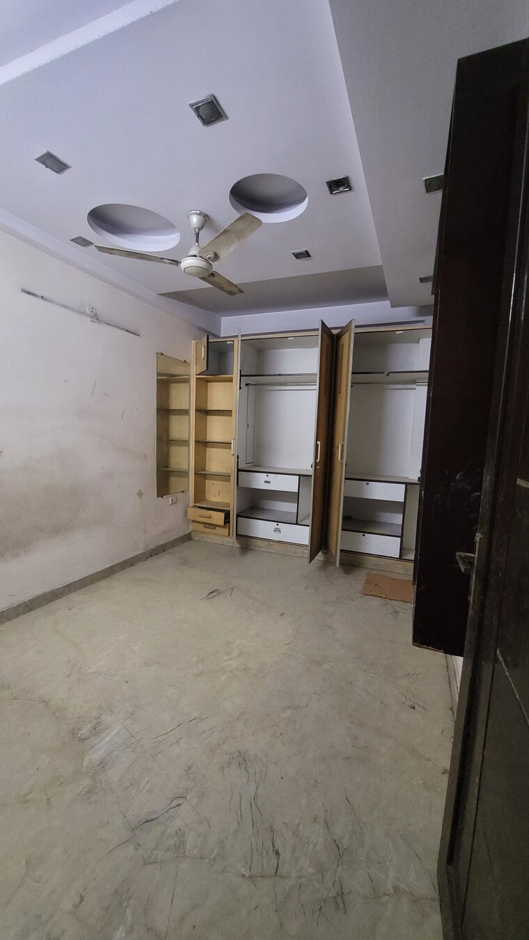 Bedroom, yojna vihar 3 Bedroom 1200 Sq.Ft. Builder Floor In Yojna Vihar Delhi 8292683