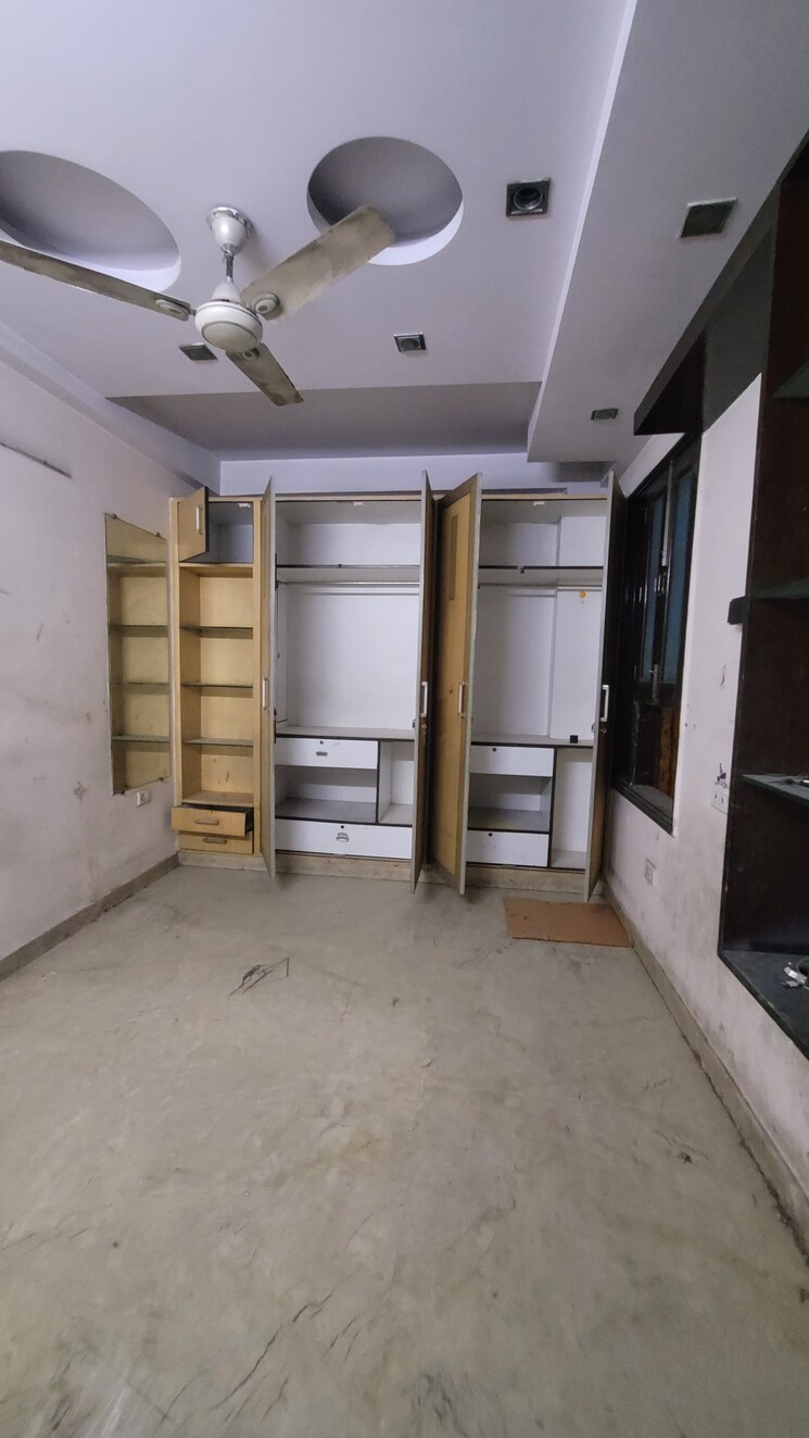 Bedroom, yojna vihar 3 Bedroom 1200 Sq.Ft. Builder Floor In Yojna Vihar Delhi 8292683