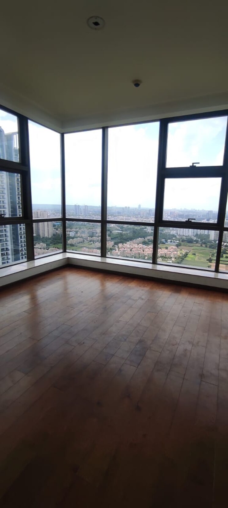 Room, m3m-golf-estate 3 Bedroom 2900 Sq.Ft. Apartment In Sector 65 Gurgaon 8292721