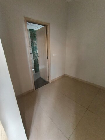Room in 3 BHK Apartment at Kumar Siddhachal, Market Yard – for Sale