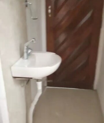 2 BHK Independent House For Rent in Aliganj