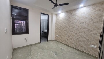 Bedroom in 3 BHK Builder Floor at Dilshad Colony – for Sale
