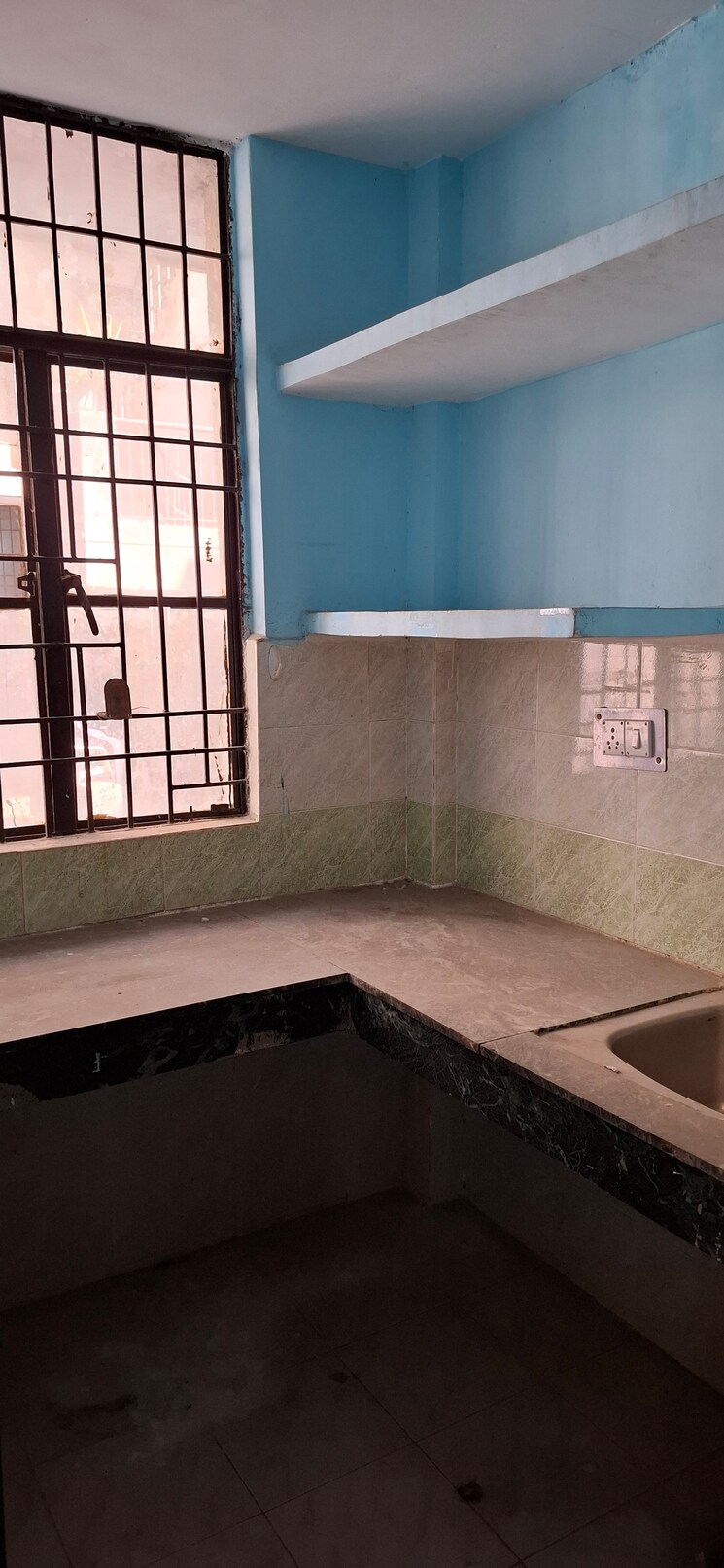 undefined, sector 10 greater noida 1 Bedroom 30 Sq.Mt. Apartment In Sector 10 Greater Noida Greater Noida 8292765