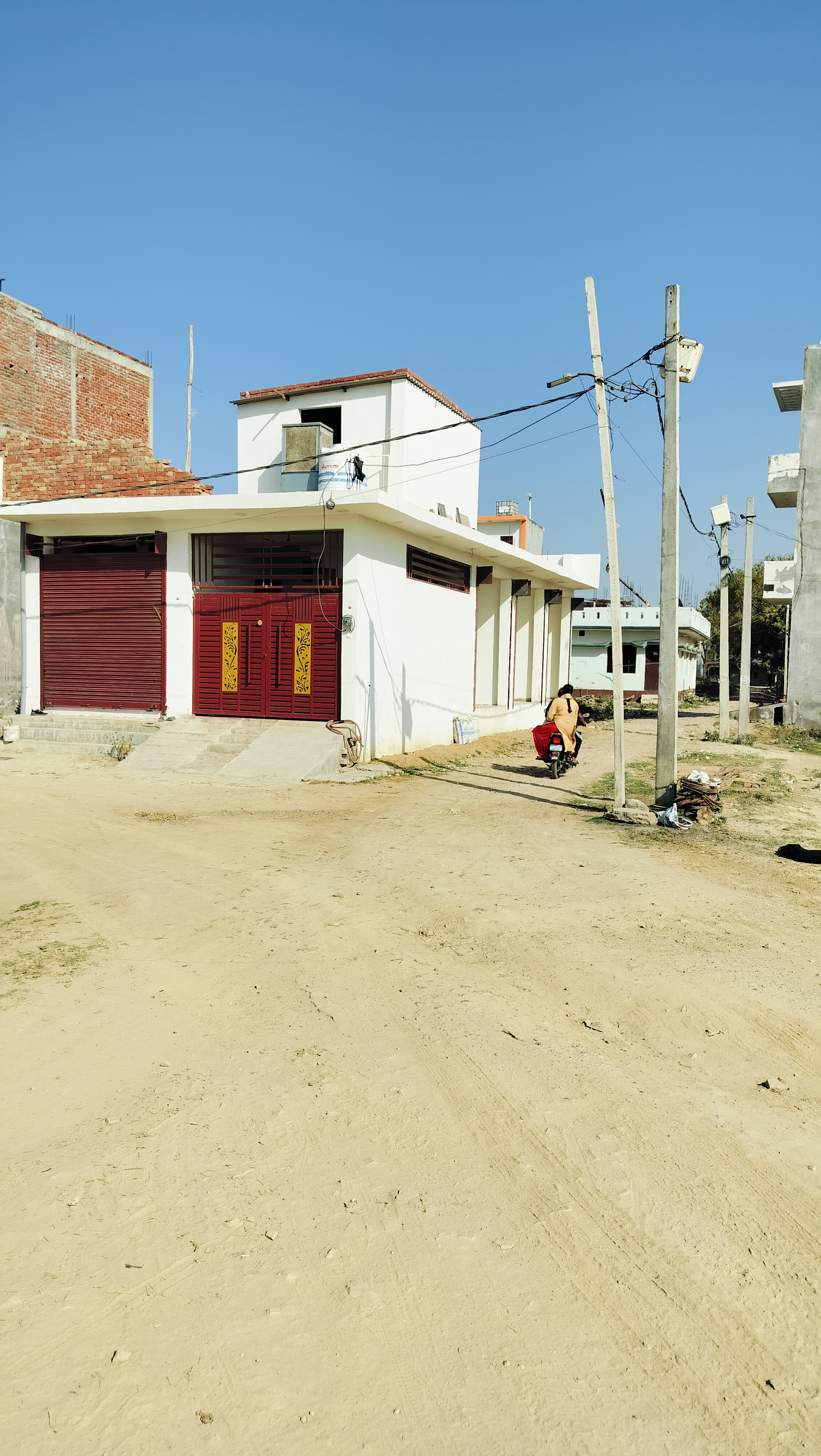 Plot For Sale in Kanpur Road Plot