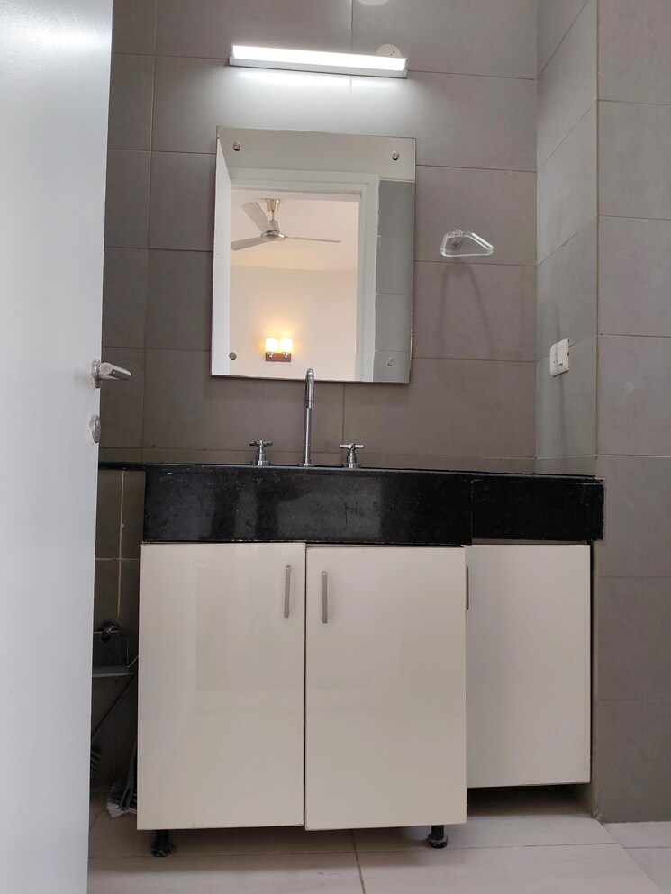 Kitchen, ireo-victory-valley 3 Bedroom 2385 Sq.Ft. Apartment In Sector 67 Gurgaon 8292790