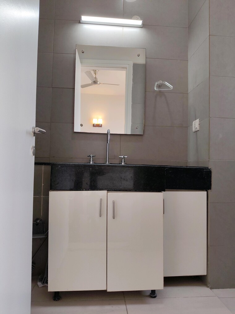 Kitchen, ireo-victory-valley 3 Bedroom 2385 Sq.Ft. Apartment In Sector 67 Gurgaon 8292790