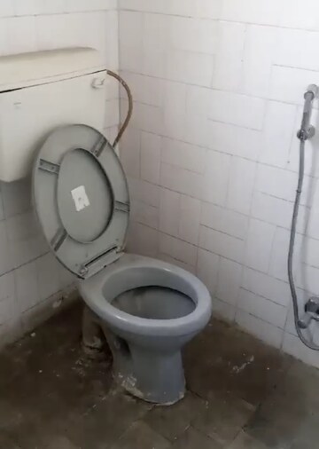 Bathroom in 2 BHK Independent House at Aliganj – for Rent