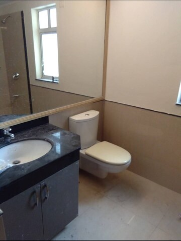 Bathroom in 4 BHK Apartment at DLF The Summit, Dlf Phase V – for Rent