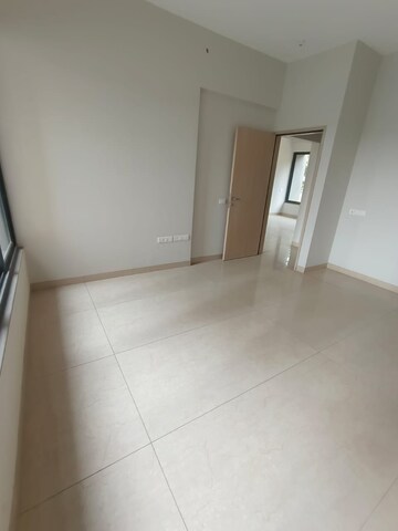 Room in 3 BHK Apartment at Kumar Prithvi, Kondhwa – for Sale
