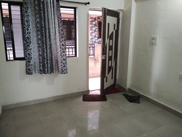 Bedroom in 2 BHK Apartment at Kurla West – for Sale