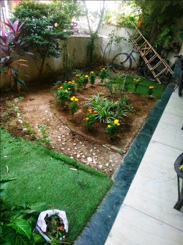 1 BHK Builder Floor – Garden View at Chittaranjan Park - for Rent