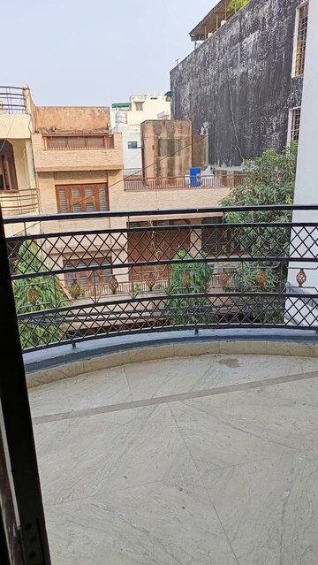 2 BHK Builder Floor For Rent in Paschim Vihar