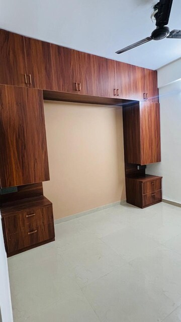 Room in 3 BHK Apartment at ROF Aalayas, Sector 102 – for Sale