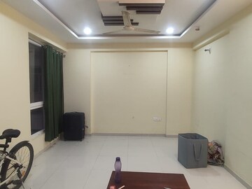 Room in 2 BHK Apartment at Pacifica Hill Crest, Gachibowli – for Rent