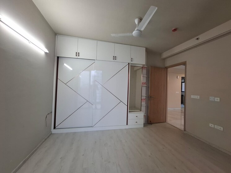 Room, m3m-sky-city 3 Bedroom 2054 Sq.Ft. Apartment In Sector 65 Gurgaon 8293064